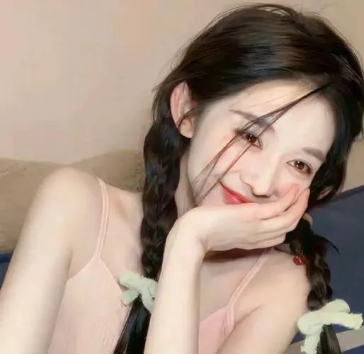 两男一女三逃犯国语